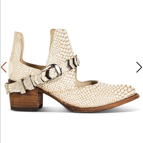 Never Worn Blade by Freebird by Steven - Women’s Size 9 - Picture 2 of 6